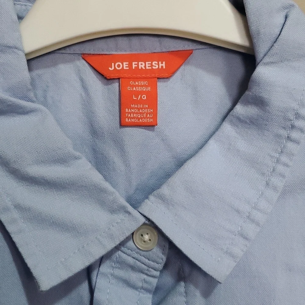 Men's Blue Button-Up Shirt Size Large - Picture 2 of 5